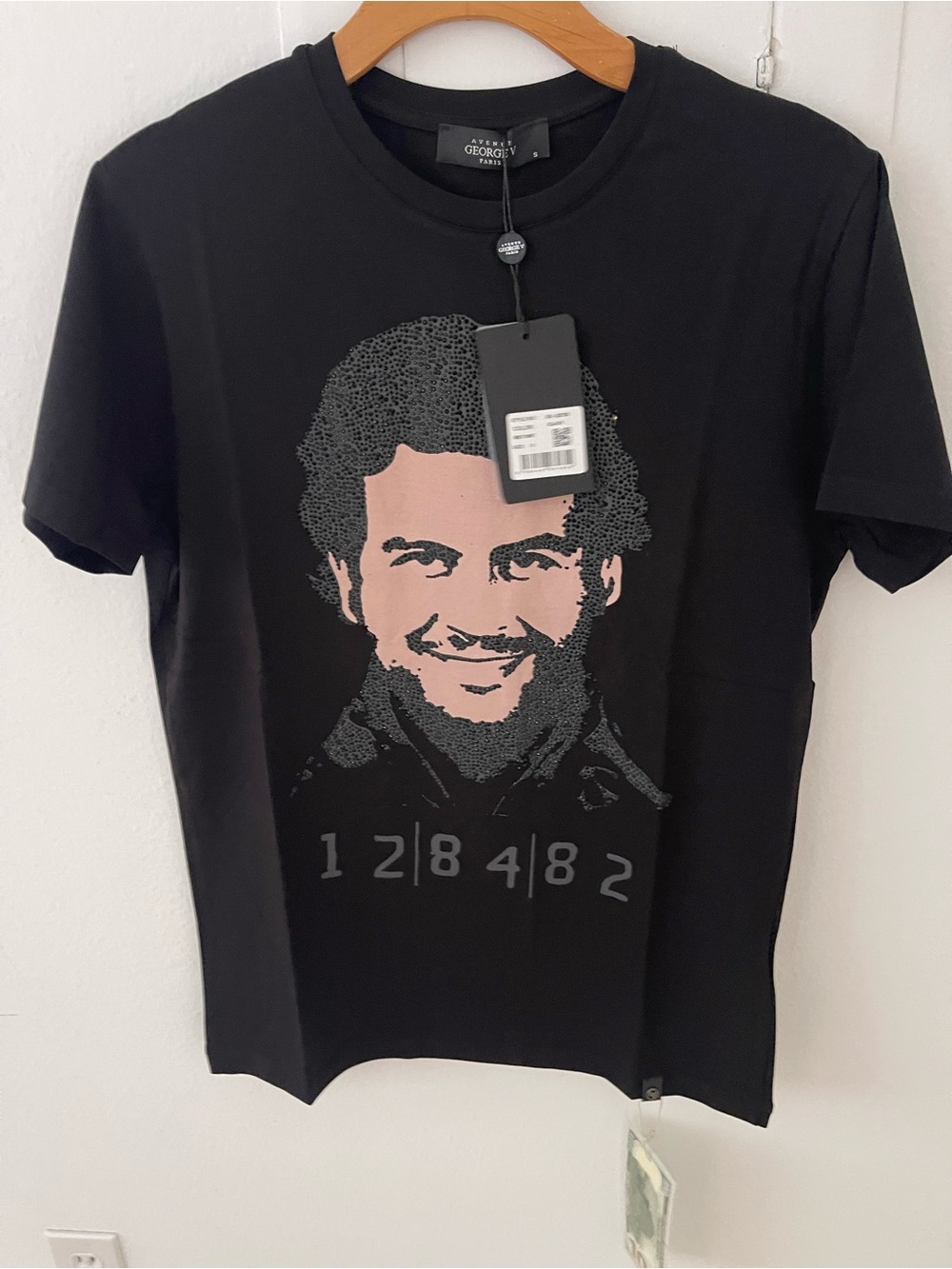 Avenue George V Paris Pablo Escobar Men's Black T-Shirt short sleeve rhinestone
